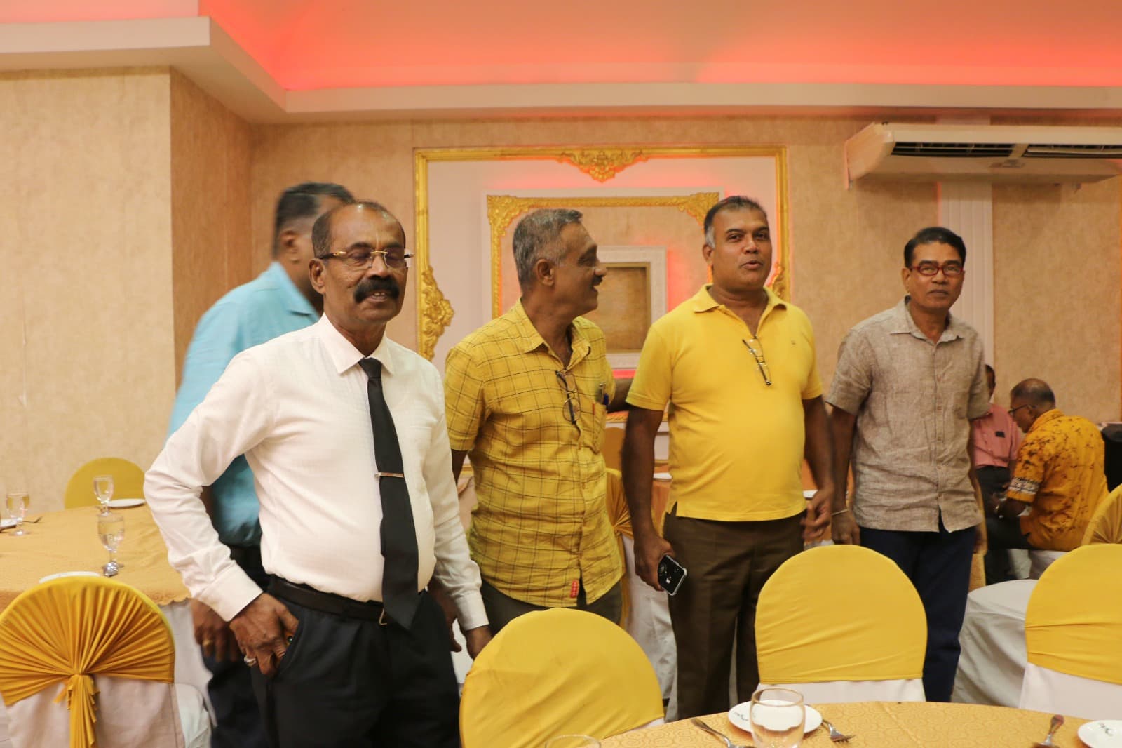 ආරම්භය — INDRA HOTEL, කඩවත — photo 7